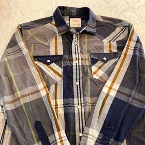Mens Levi button down shirt